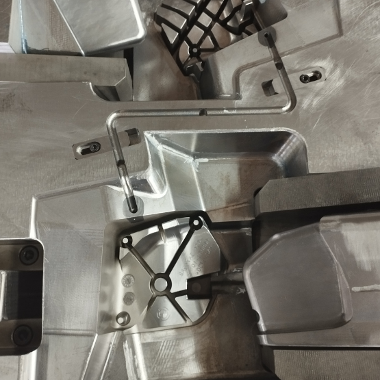 MOTLLES MOSTRES AUTOMOCIÓ INJECCIÓ